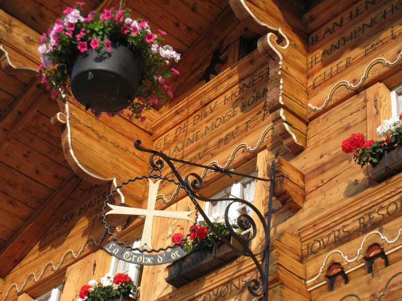 Charming restaurant with accommodation ? An iconic address in the heart of Pays-d'Enhaut (1)
