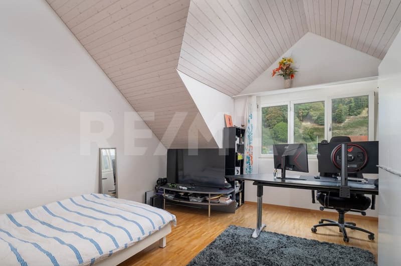 Traumhafte 5.5-Zimmer-Wohnung in Würenlos  mit grosszügiger Galerie. (5)