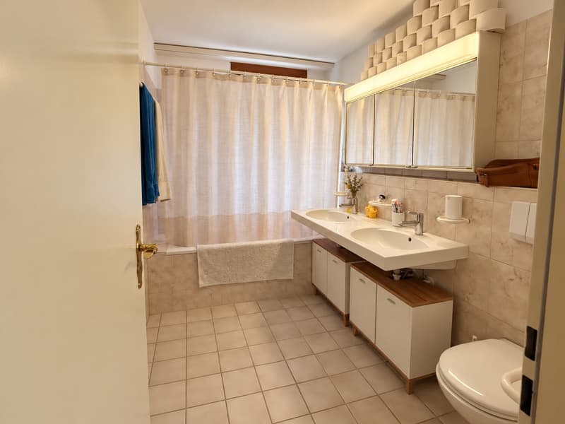 Charmante 4.5-Zimmer-Maisonette-Wohnung in Baden (9)
