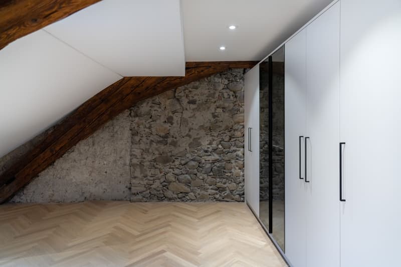Charmante, kernsanierte 4.5-Zimmer-Dachmaisonettewohnung (9)