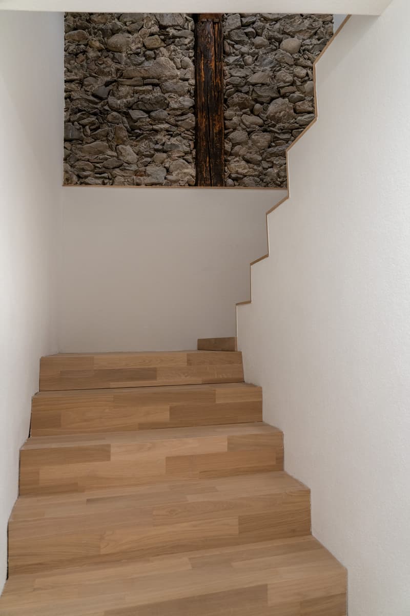 Charmante, kernsanierte 4.5-Zimmer-Dachmaisonettewohnung (8)