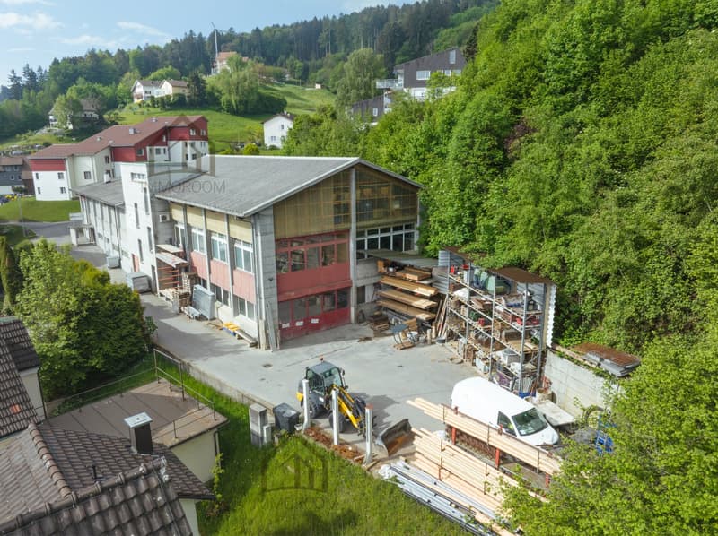 Vielseitig nutzbare Gewerbe- und Industrieflächen (8)