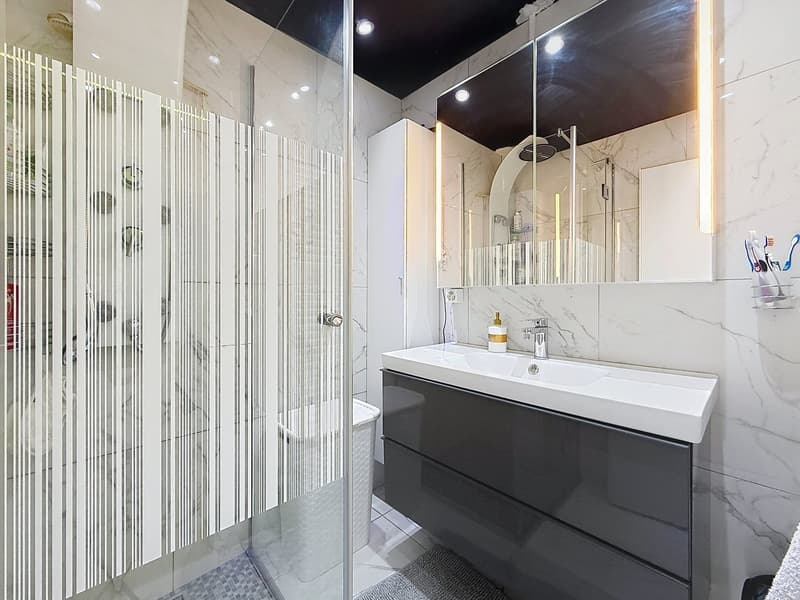 Spacieux appartement de 5.5 pièces contemporain avec veranda lumineuse (10)