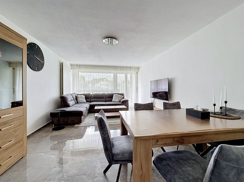 Bel appartement lumineux avec véranda et garage individuel (1)