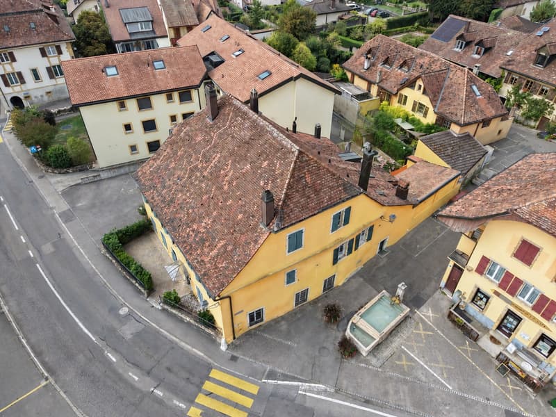 IMMEUBLE DE RENDEMENT – 4,57 % BRUT ET POTENTIEL DE DÉVELOPPEMENT (12)