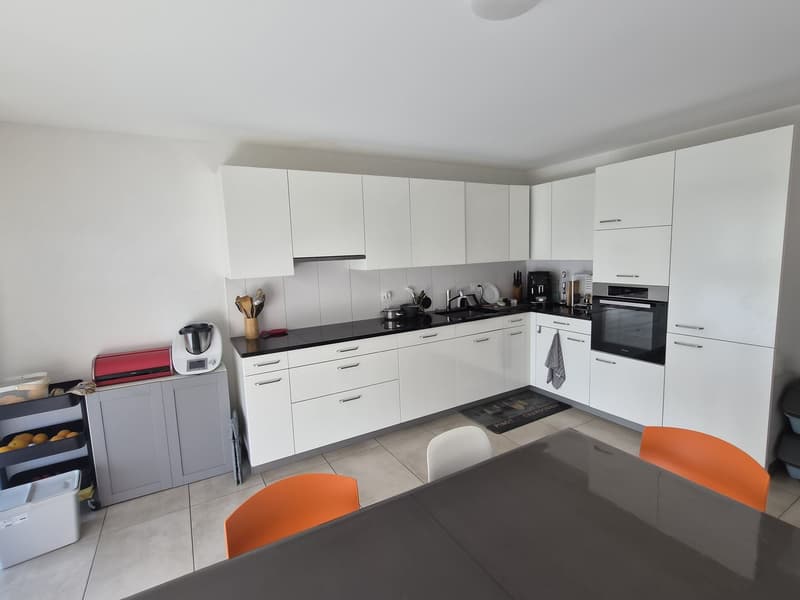 Appartement 4.5 pièces récent à CHF 2'305.-/mois charges comprises (2)