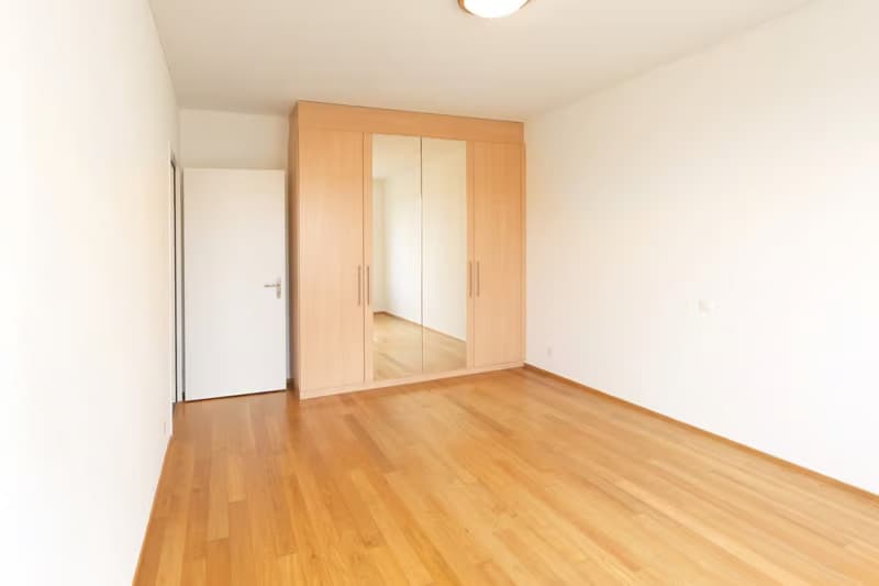 Zentral gelegene 4 1/2 Zimmerwohnung 3.OG im beliebten Hertiquartier (6)