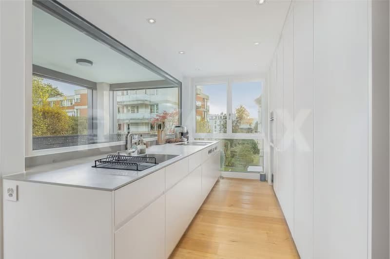 Helle 3.5-Zimmer-Wohnung mit Balkon und Garage in Zürich-Hottingen (10)
