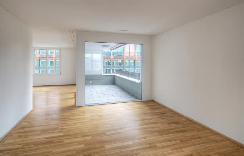 Helle 4.5-Zimmer-Wohnung mit Balkon und Garage in Aarau – ab sofort verfügbar (6)