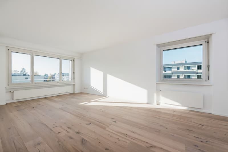 Sonnige 4.5 Zimmerwohnung an gefragter Lage (2)