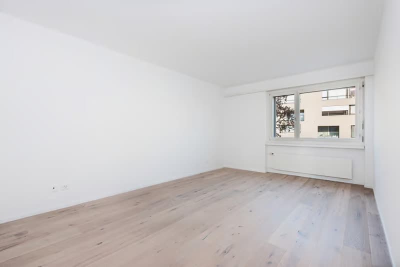 Sonnige 4.5 Zimmerwohnung an gefragter Lage (4)