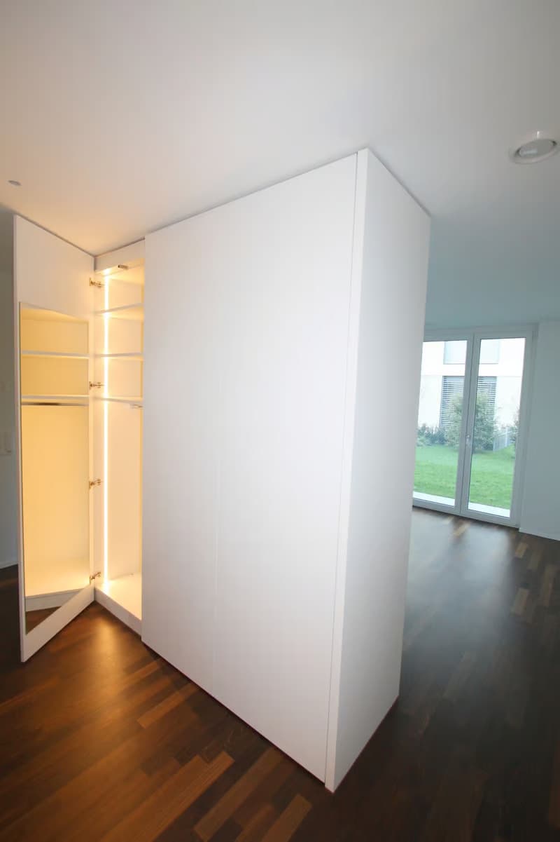 Helle 4.5-Zimmer-Wohnung mit Balkon in Kloten – ab sofort verfügbar (10)