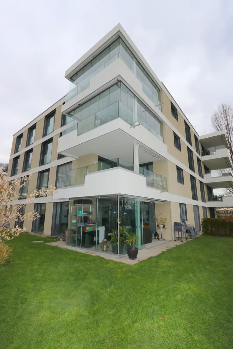 Helle 4.5-Zimmer-Wohnung mit Balkon in Kloten – ab sofort verfügbar (2)