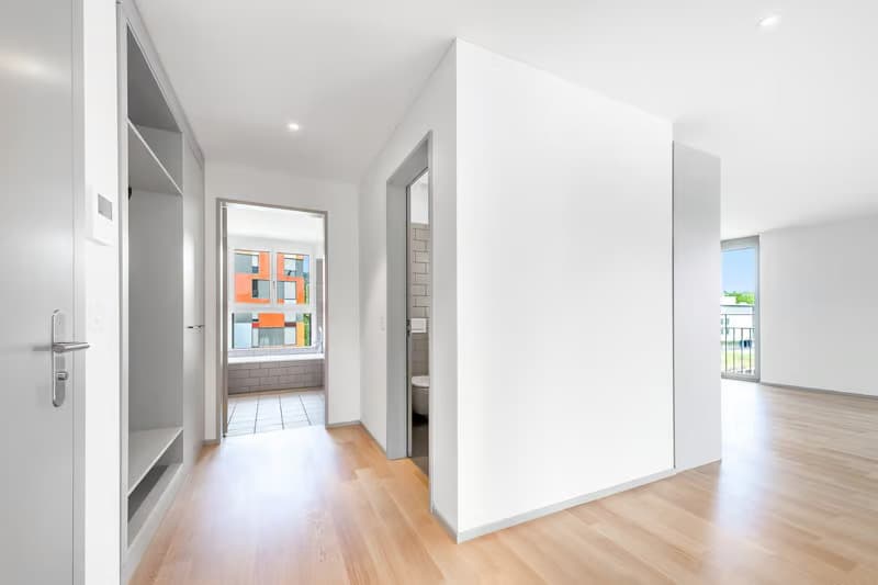 Helle 2.5-Zimmer-Wohnung mit Balkon in Adliswil – sofort verfügbar! (6)