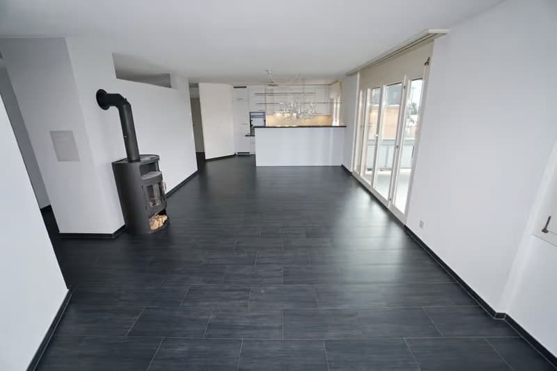 Helle 4.5-Zimmer-Wohnung mit Balkon und Garage in Thun – ab sofort verfügbar! (5)