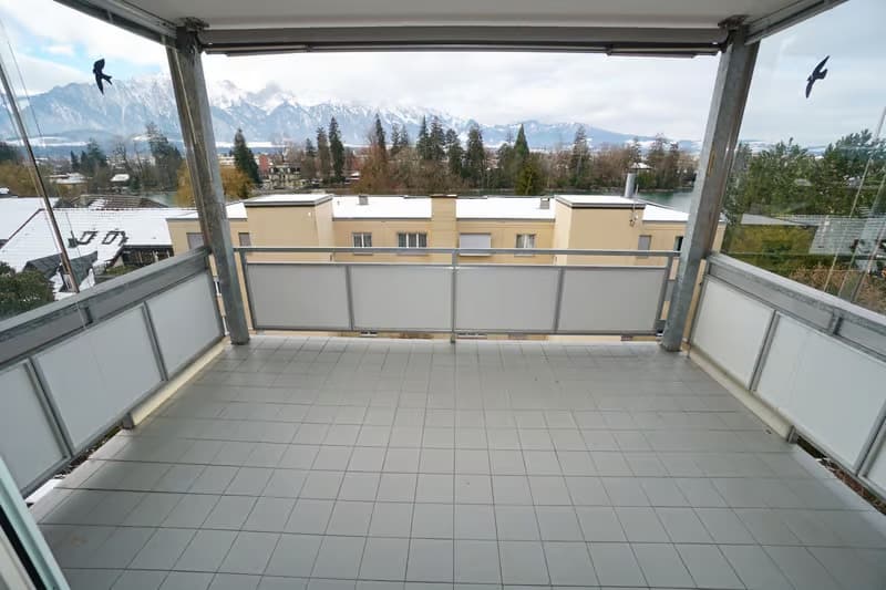 Helle 4.5-Zimmer-Wohnung mit Balkon und Garage in Thun – ab sofort verfügbar! (7)