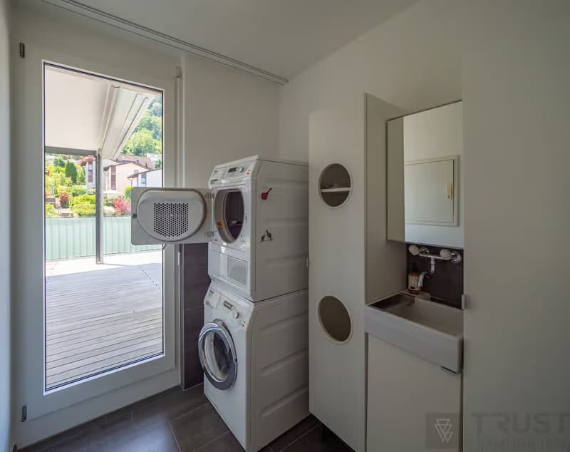 Geräumige 4.5-Zimmer-Wohnung mit Balkon und Kamin in Horgen (11)