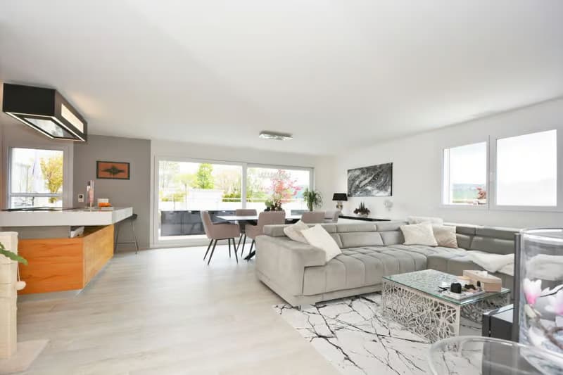 Moderne 3.5-Zimmer-Wohnung mit Balkon in Wohlen – sofort verfügbar! (2)