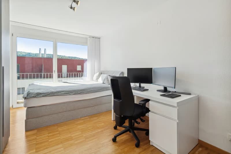 Helle 4.5-Zimmer-Eckwohnung (11)