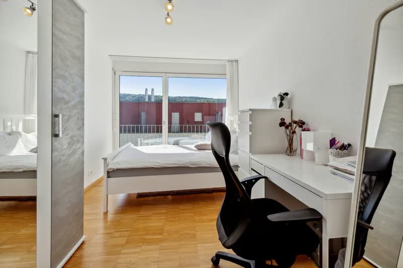 Helle 4.5-Zimmer-Eckwohnung (10)