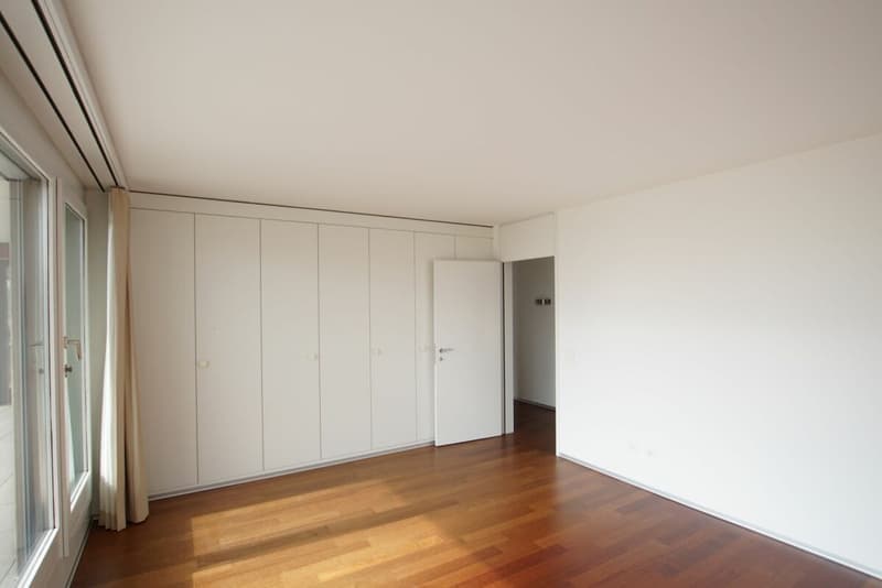 Geräumige 4.5-Zimmer-Wohnung mit Balkon und herrlicher Aussicht in Brugg (8)