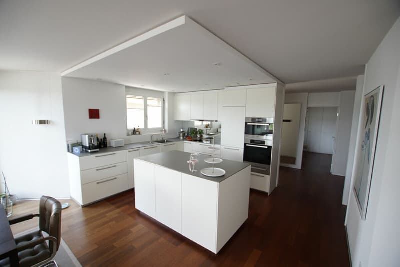 Geräumige 4.5-Zimmer-Wohnung mit Balkon und herrlicher Aussicht in Brugg (4)