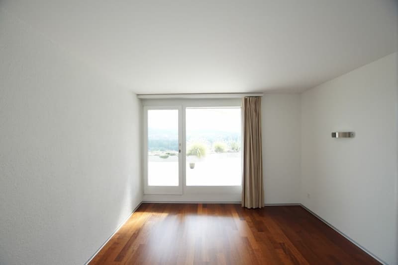 Geräumige 4.5-Zimmer-Wohnung mit Balkon und herrlicher Aussicht in Brugg (13)