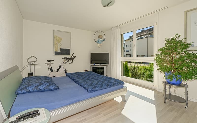 Helle 4.5-Zimmer-Wohnung mit Balkon in Altendorf – sofort verfügbar! (3)
