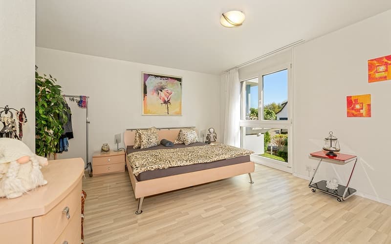 Helle 4.5-Zimmer-Wohnung mit Balkon in Altendorf – sofort verfügbar! (9)