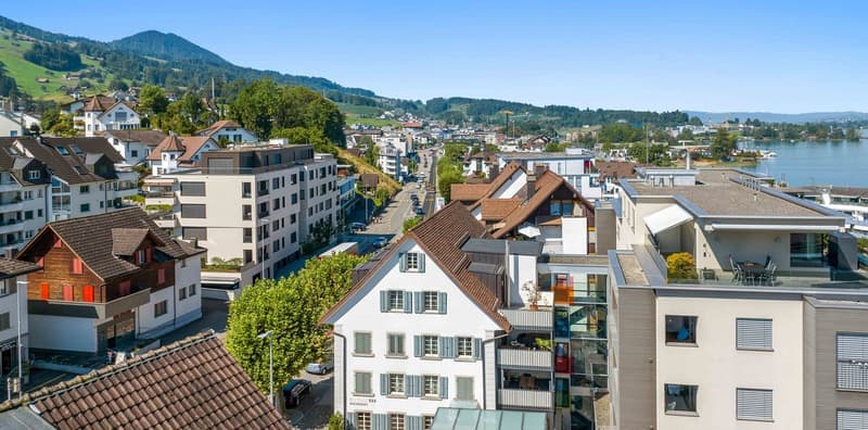 Helle 4.5-Zimmer-Wohnung mit Balkon in Altendorf – sofort verfügbar! (10)