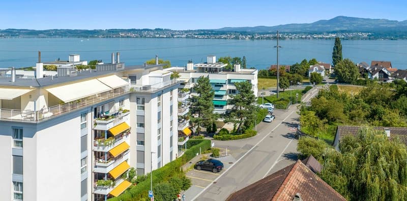 Helle 4.5-Zimmer-Wohnung mit Balkon in Altendorf – sofort verfügbar! (8)