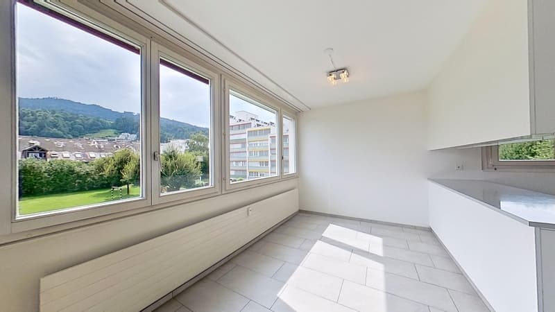 Helle 4.5-Zimmer-Wohnung mit Balkon und Aussicht in Kriens (6)