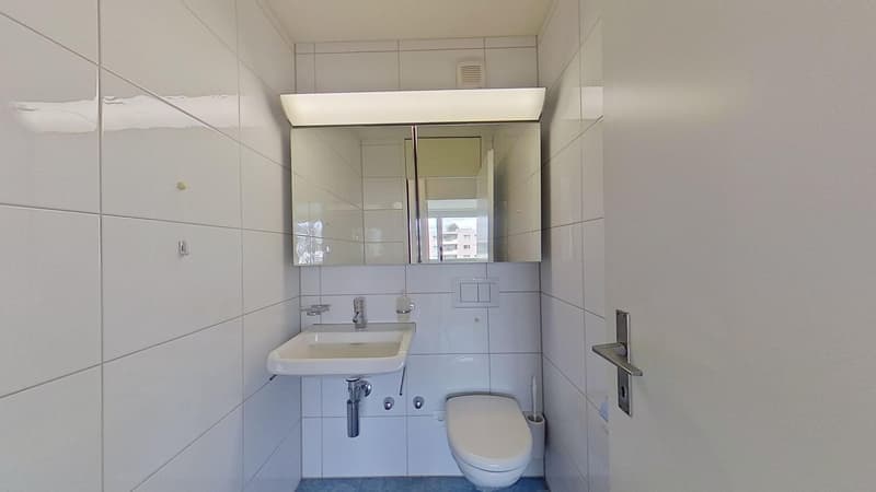 Helle 4.5-Zimmer-Wohnung mit Balkon und Aussicht in Kriens (4)