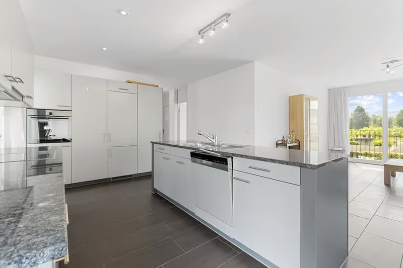 Stilvolle 4.5-Zimmerwohnung in Uster (10)