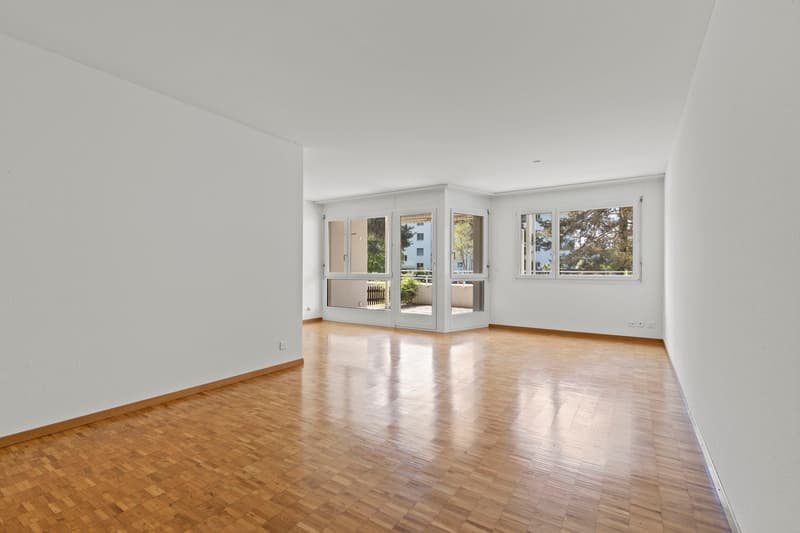Helle 2.5-Zimmer-Wohnung mit Balkon in Hinwil – ab sofort verfügbar! (7)