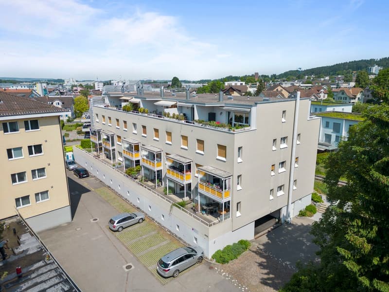 Helle 2.5-Zimmer-Wohnung mit Balkon in Hinwil – ab sofort verfügbar! (9)