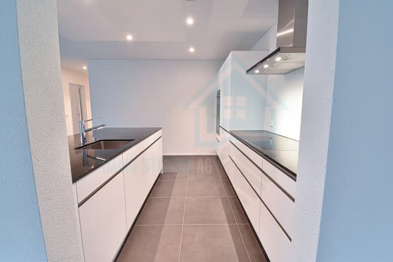 Helle 4.5-Zimmer-Wohnung mit Balkon und Garage in Zofingen (9)