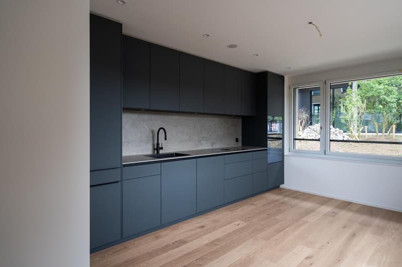 Fantastische Eckwohnung mit riesigem Balkon im Hochparterre (1)