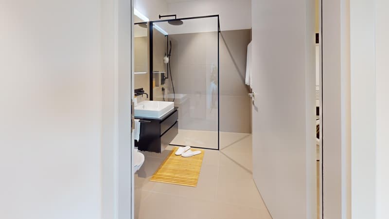 Fantastische Eckwohnung mit riesigem Balkon im Hochparterre (11)
