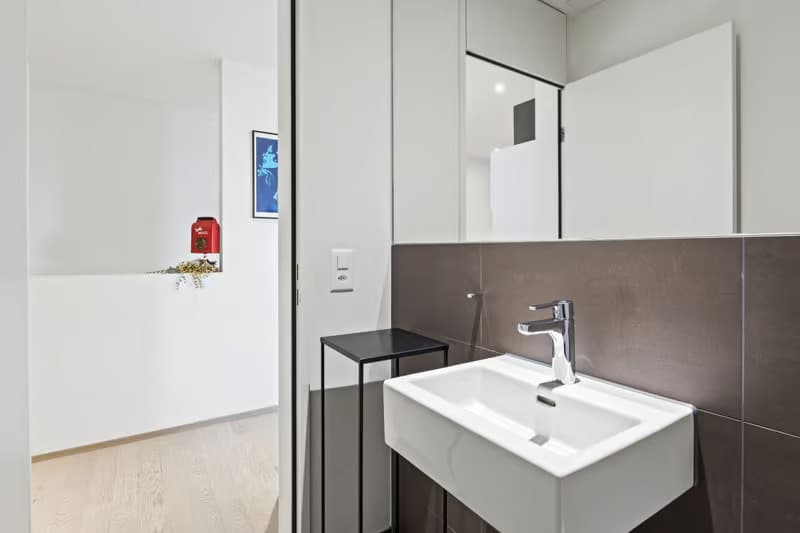 Geräumige 4.5-Zimmer-Wohnung mit Balkon in Affoltern am Albis (2)