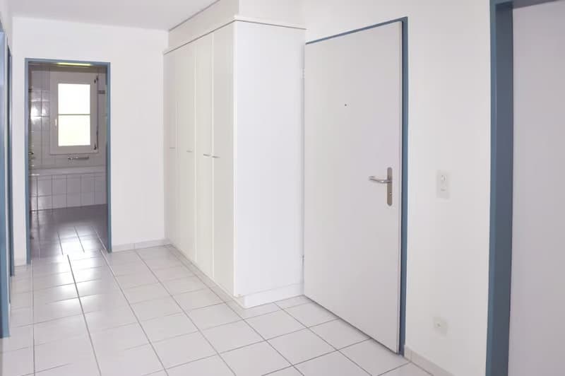 Helle 3.5-Zimmer-Wohnung mit Balkon in Wollerau – sofort verfügbar (11)