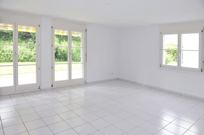 Helle 3.5-Zimmer-Wohnung mit Balkon in Wollerau – sofort verfügbar (7)