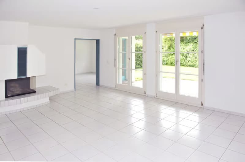 Helle 3.5-Zimmer-Wohnung mit Balkon in Wollerau – sofort verfügbar (3)