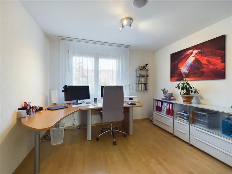 Moderne 4.5-Zimmer-Wohnung an familienfreundlicher Lage in Wetzikon (9)