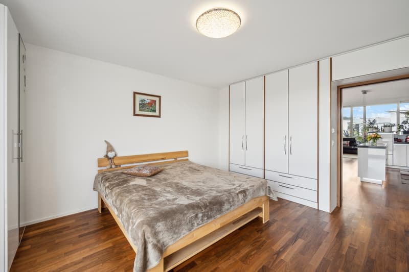 Exklusive Traumwohnung mit Luxusausstattung und Balkon-Oase (2)