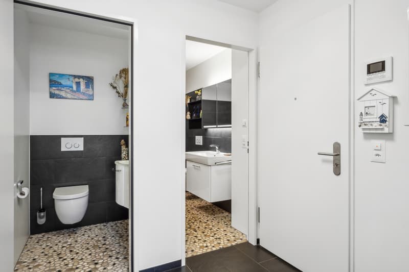 Exklusive Traumwohnung mit Luxusausstattung und Balkon-Oase (1)