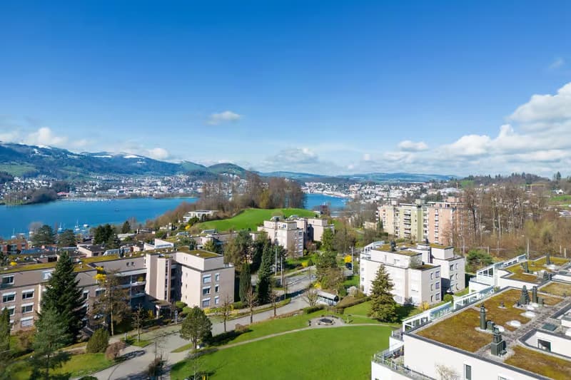 Helle 4.5-Zimmer-Wohnung mit Balkon und Garage in Luzern (7)
