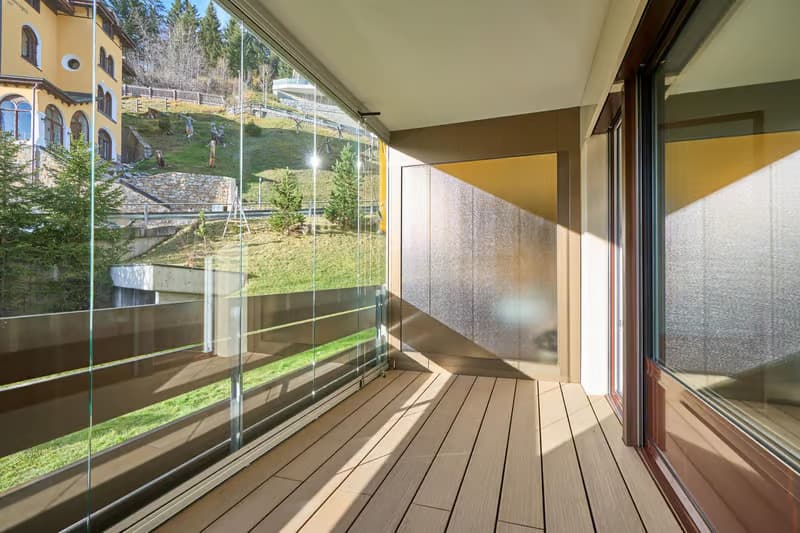 Helle 3.5-Zimmer-Wohnung mit Balkon und Garage in Davos (5)