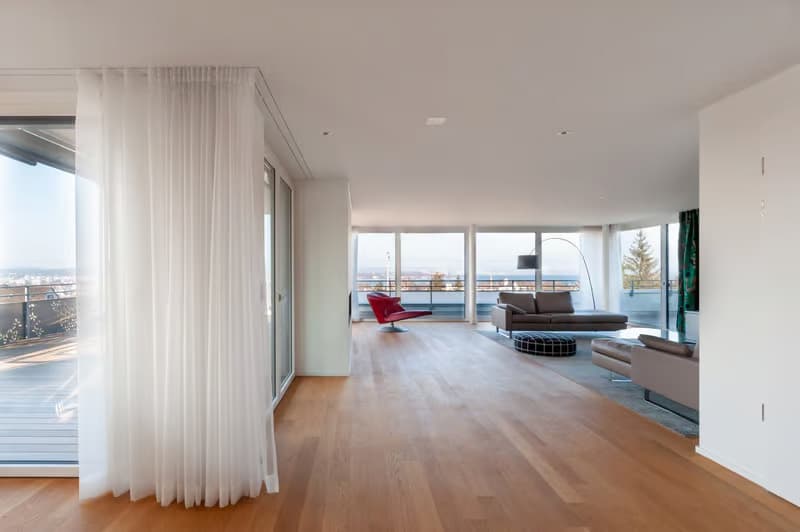Geräumige 4.5-Zimmer-Wohnung mit Balkon in Kreuzlingen – sofort verfügbar! (3)