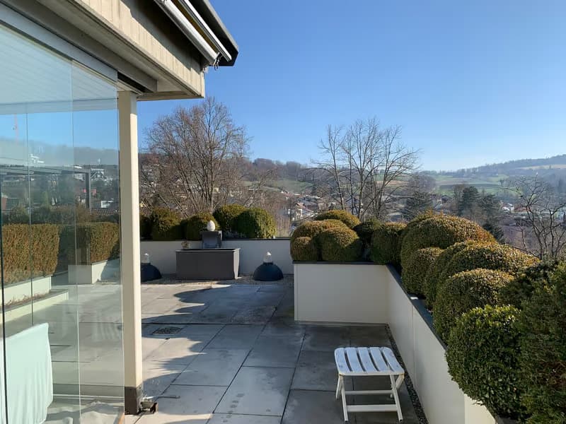 Grosszügige 5.5-Zimmer-Wohnung mit Balkon und herrlichem Ausblick in Bülach (4)